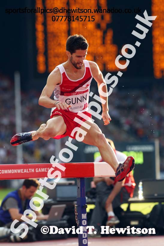 Luke Gunn (England) in the 3000 metres steeplechase at the Commonwealth Games, Glasgow. Photo: David T. Hewitson/Sports for All Pics